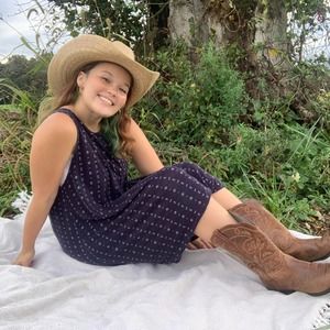 Meet your Posher, Sam